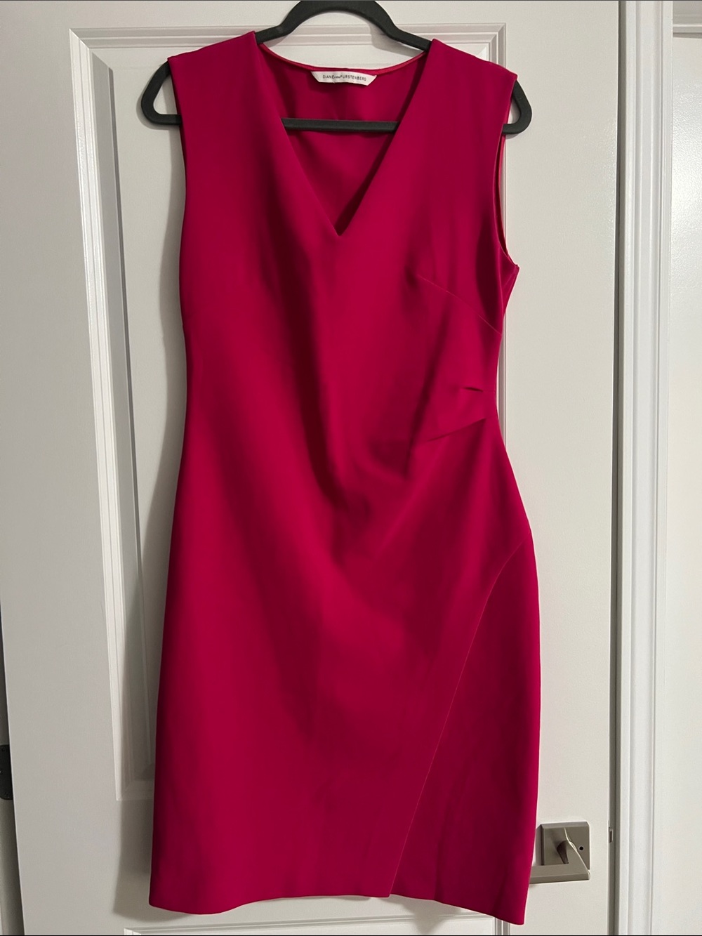 Diane Von Furstenberg Fuchsia V-Neck Midi Dress